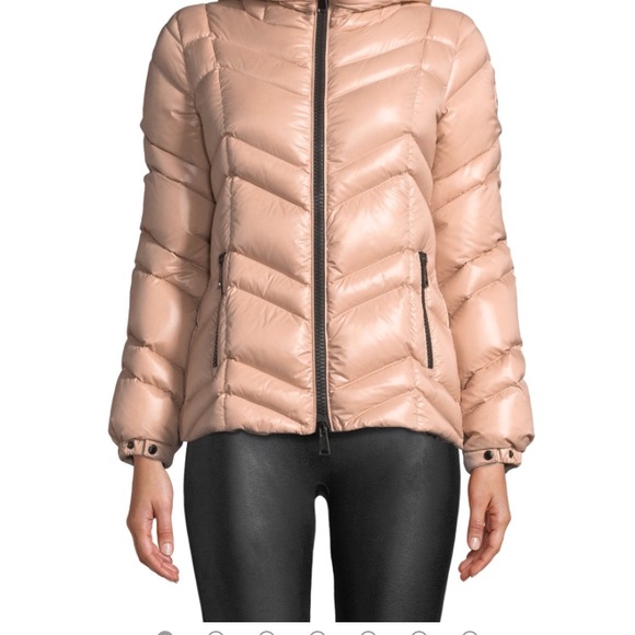 Moncler Puffer jacket size 3! Brand new